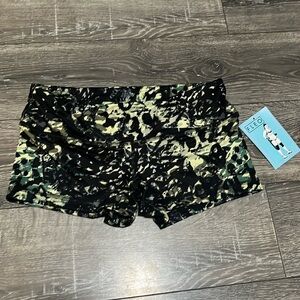 Fleo True High Original Short size medium NWT